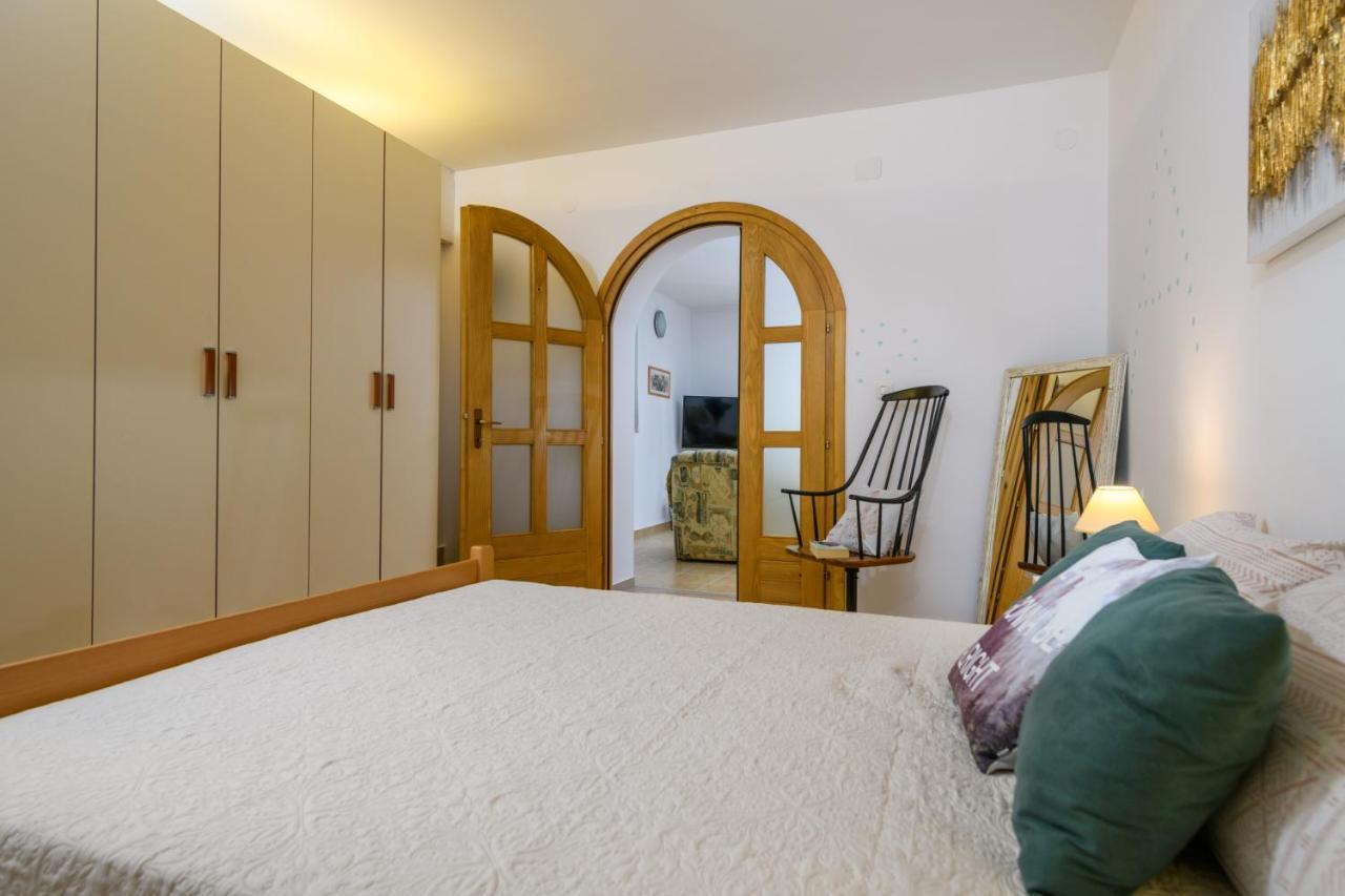 Apartman Aleksandra Пула Экстерьер фото